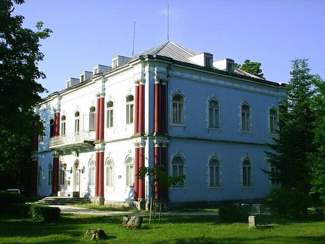 Голубой дворец (Плави дворац), Черногория